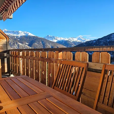 Havre De Paix Et Confort à Vercorin, Avec Vue Panoramique